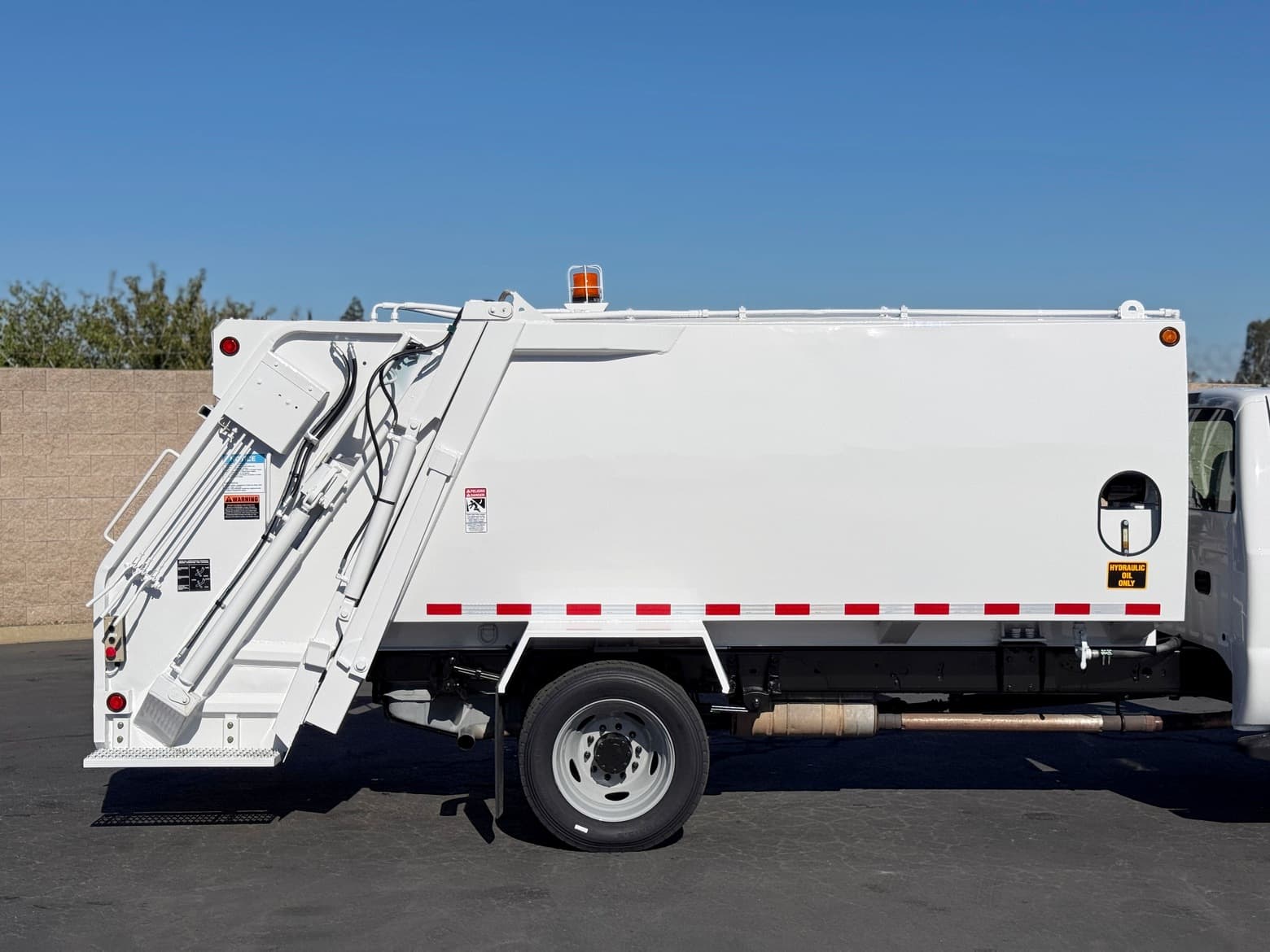 2008 Ford F550 New Way 8 Yard Rear Loader