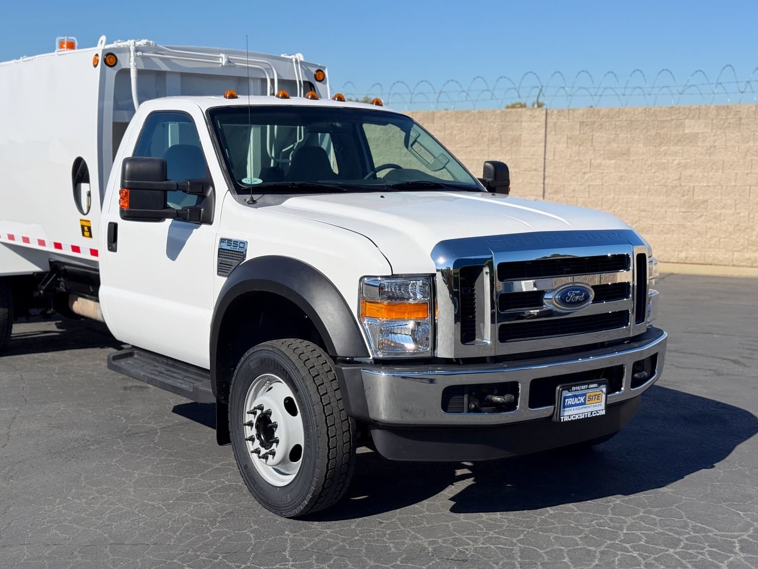 2008 Ford F550 New Way 8 Yard Rear Loader