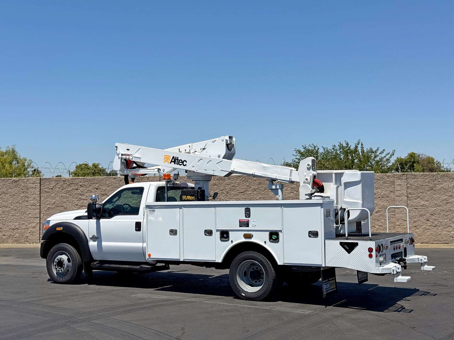 2012 Ford F550 Altec AT37G Articulating Bucket Truck