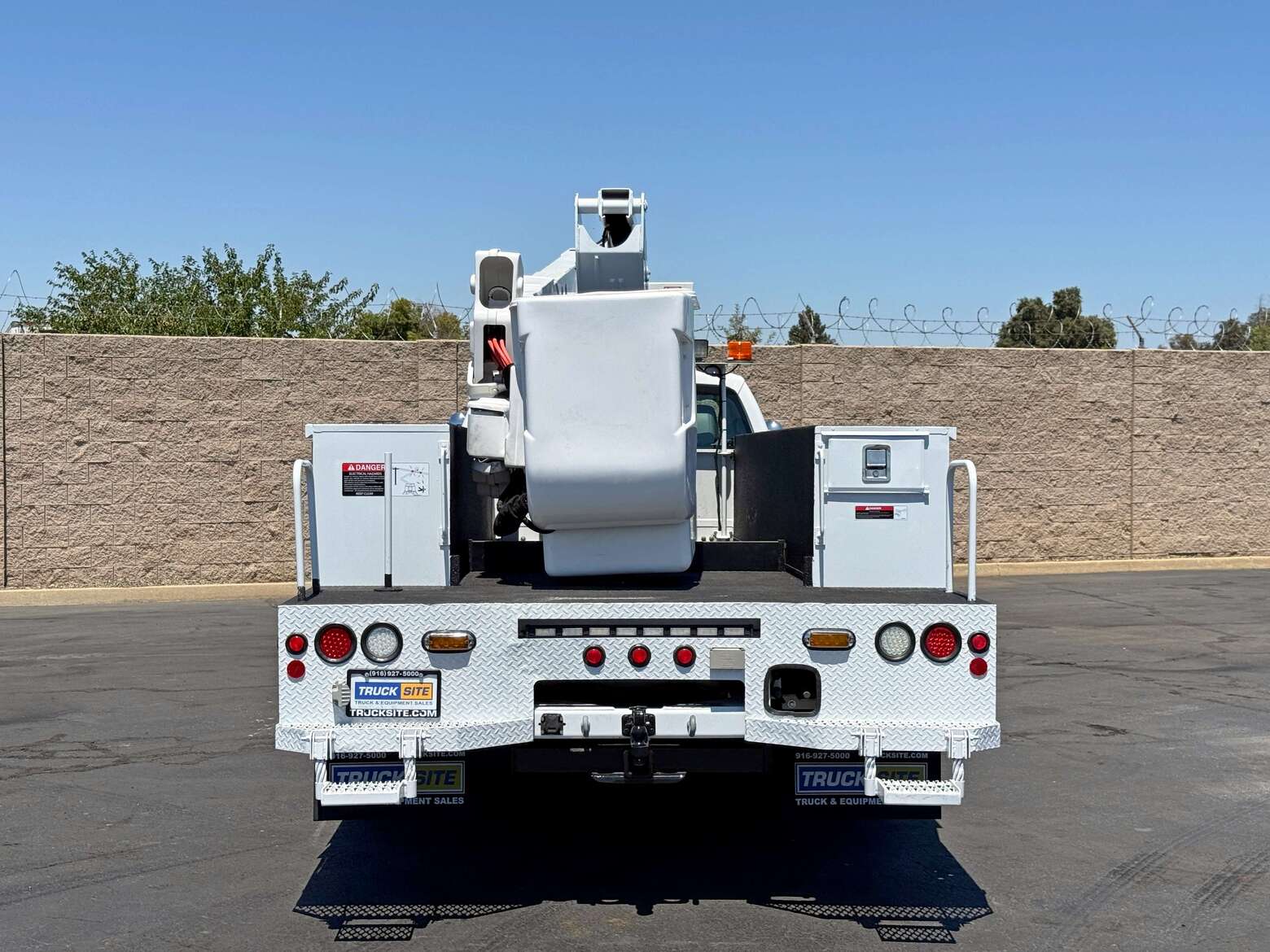2012 Ford F550 Altec AT37G Articulating Bucket Truck