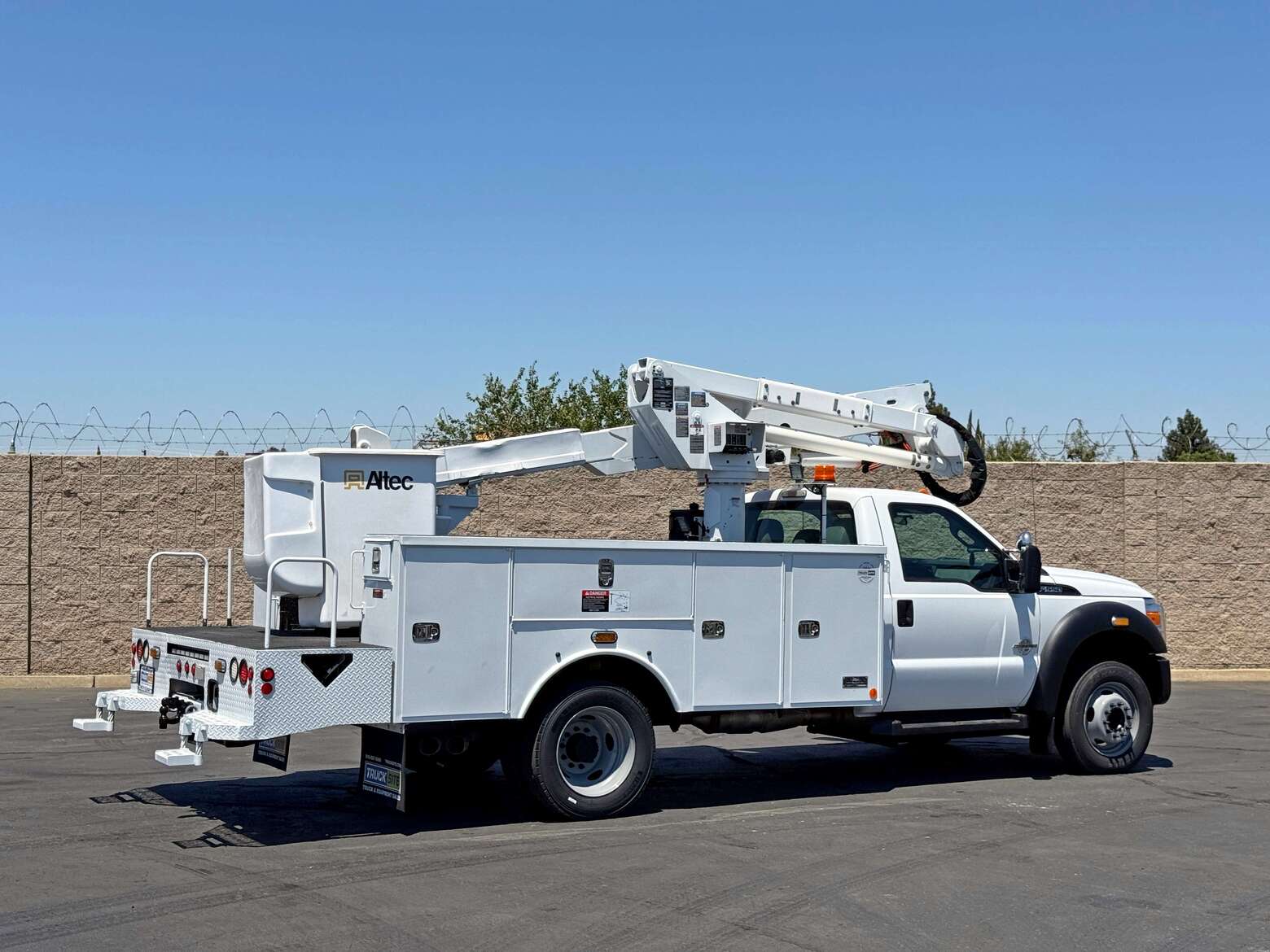 2012 Ford F550 Altec AT37G Articulating Bucket Truck