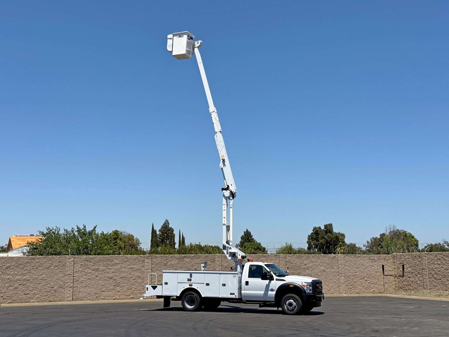2012 Ford F550 Altec AT37G Articulating Bucket Truck