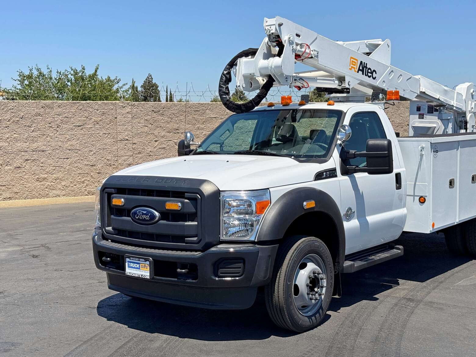 2012 Ford F550 Altec AT37G Articulating Bucket Truck