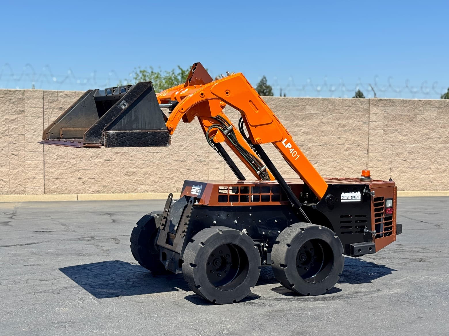 Hard-Line LP401 Low-Profile Loader