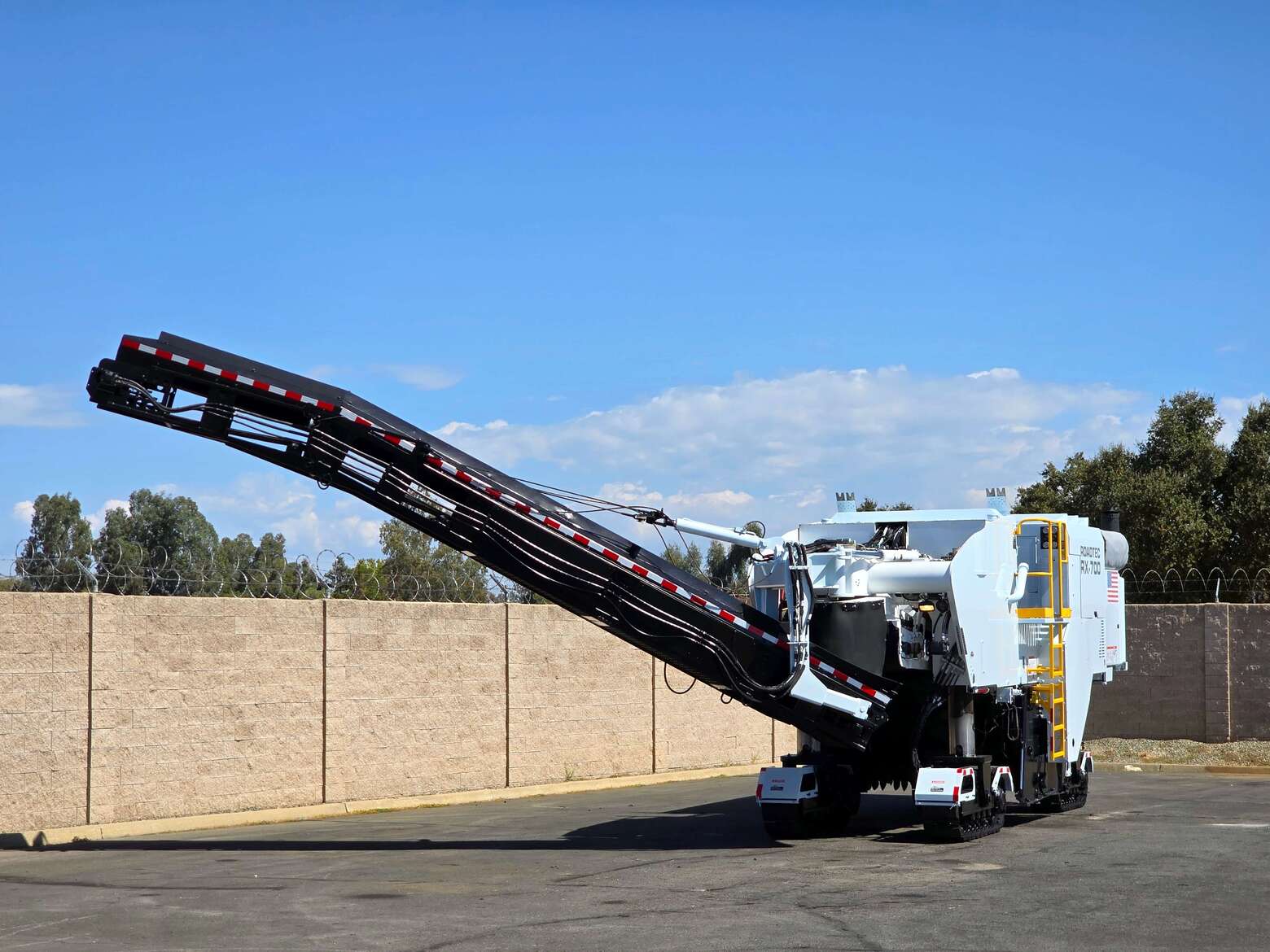 2012 Roadtec RX700 Cold Planer Asphalt Milling Machine