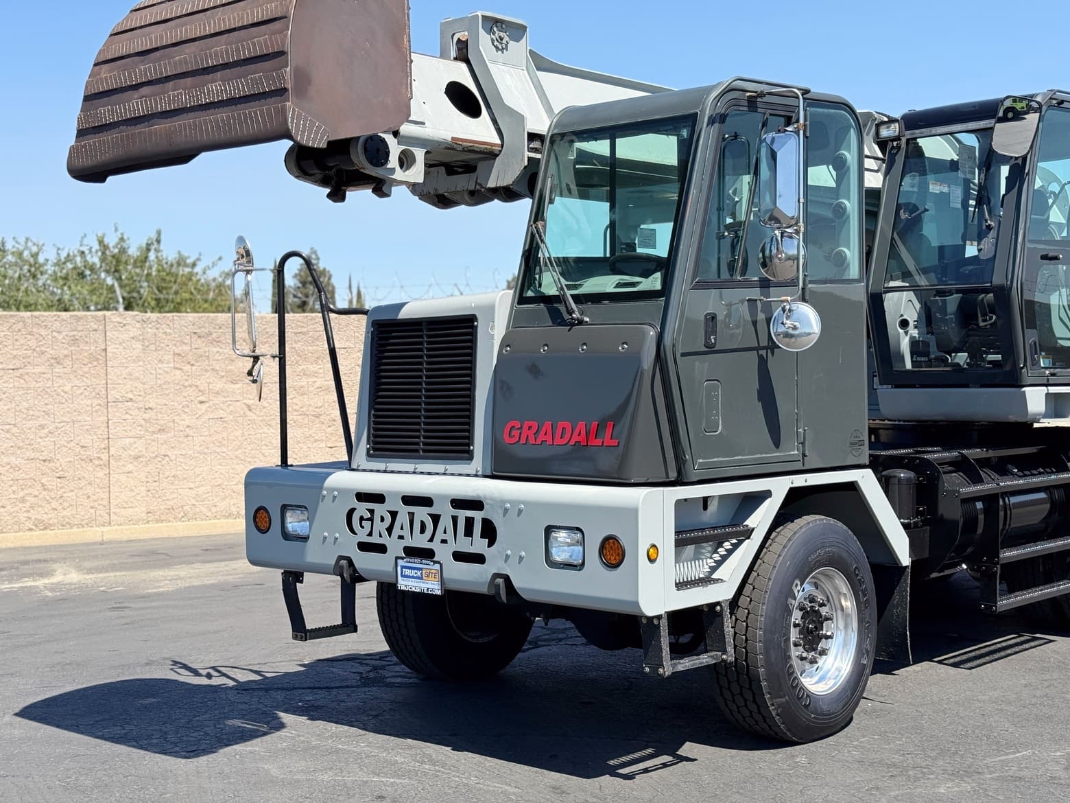 2008 Gradall XL5100 6x6 Highway Speed Hydraulic Wheeled Excavator