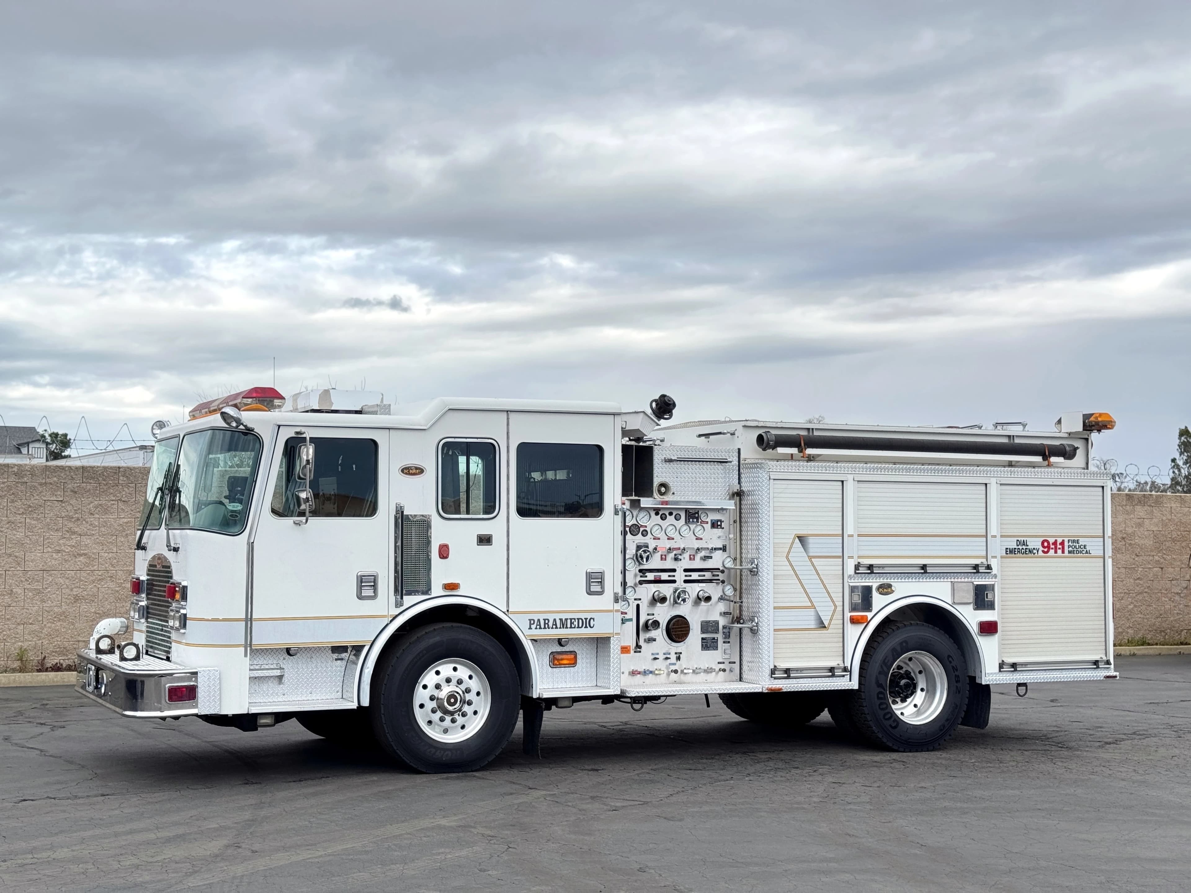 2000 KME FireHawk Fire Pumper Fire Truck