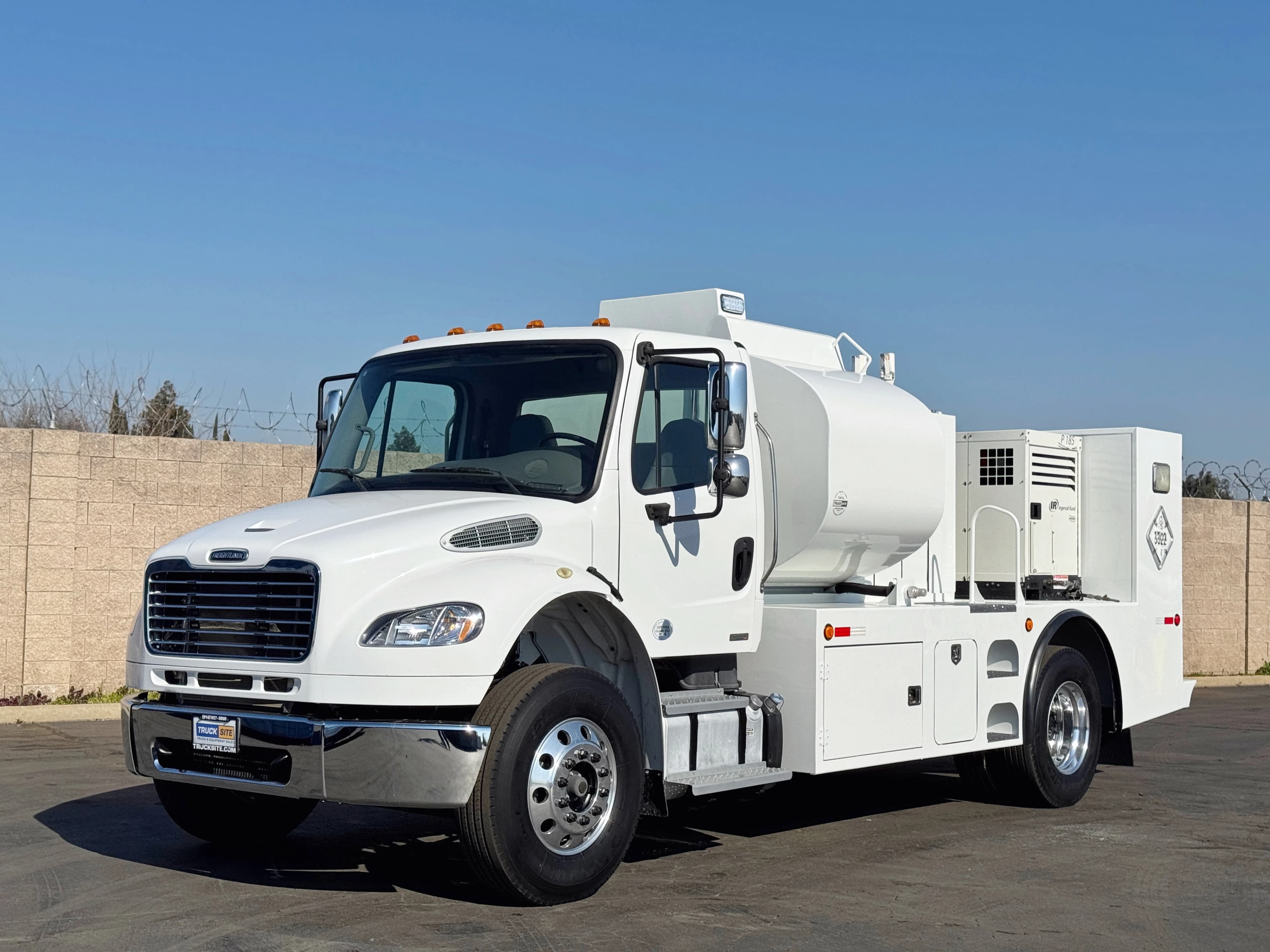 2012 Freightliner M2 Valew Fuel / Lube Truck