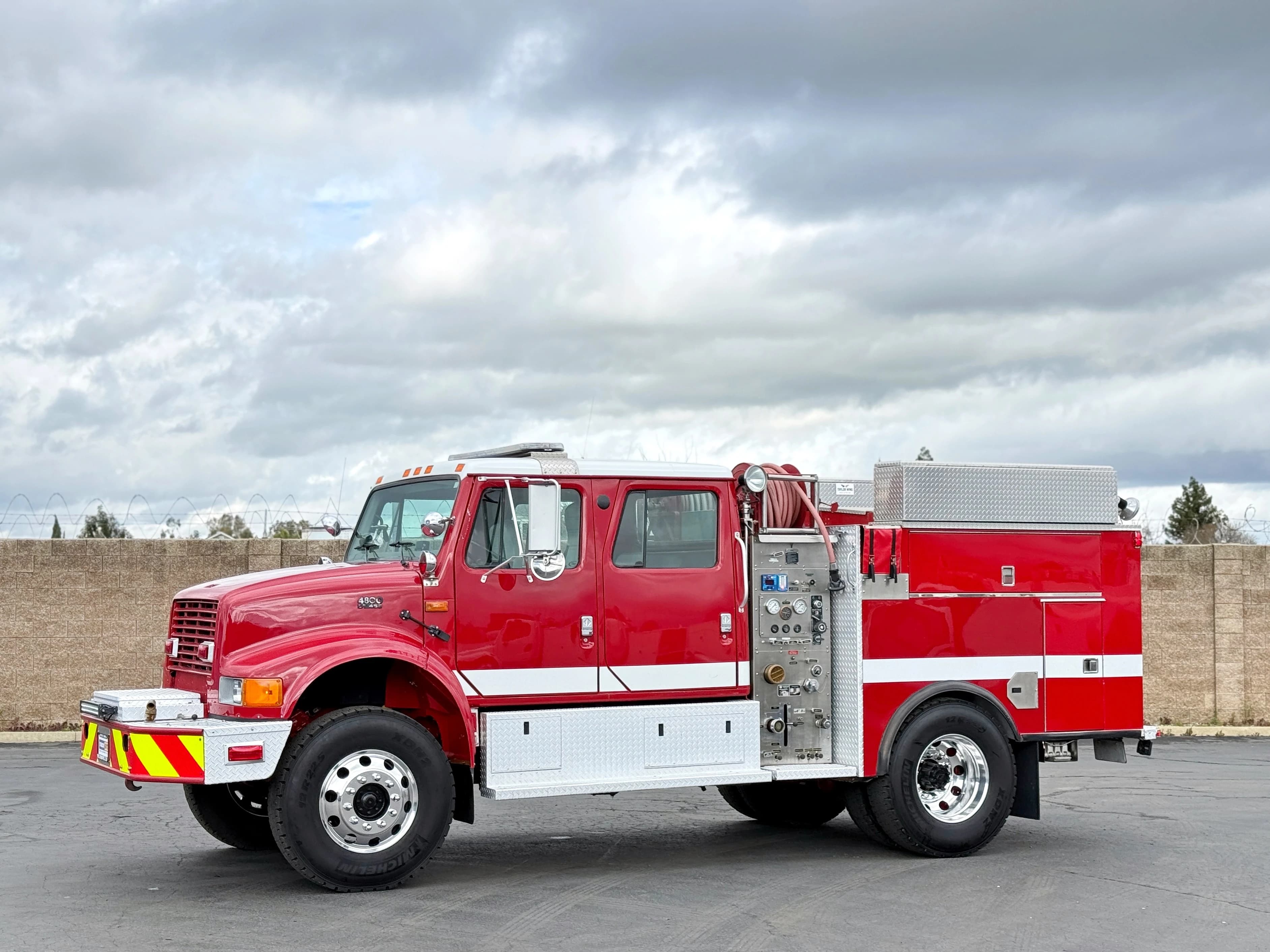 1996 International 4800 4x4 Type 3 Fire Pumper