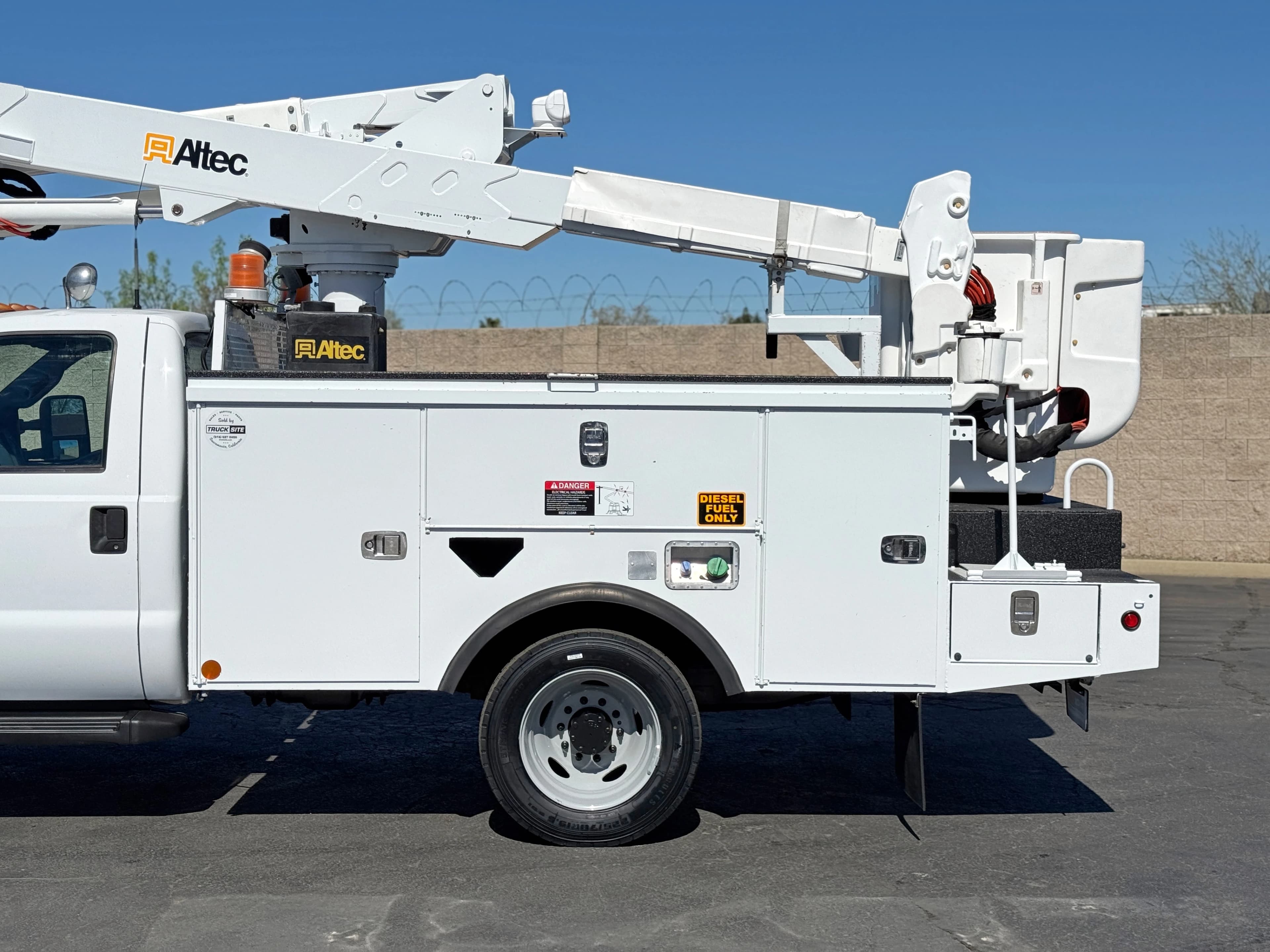 2013 Ford F550 4x4 Altec AT37G Articulating Bucket Truck