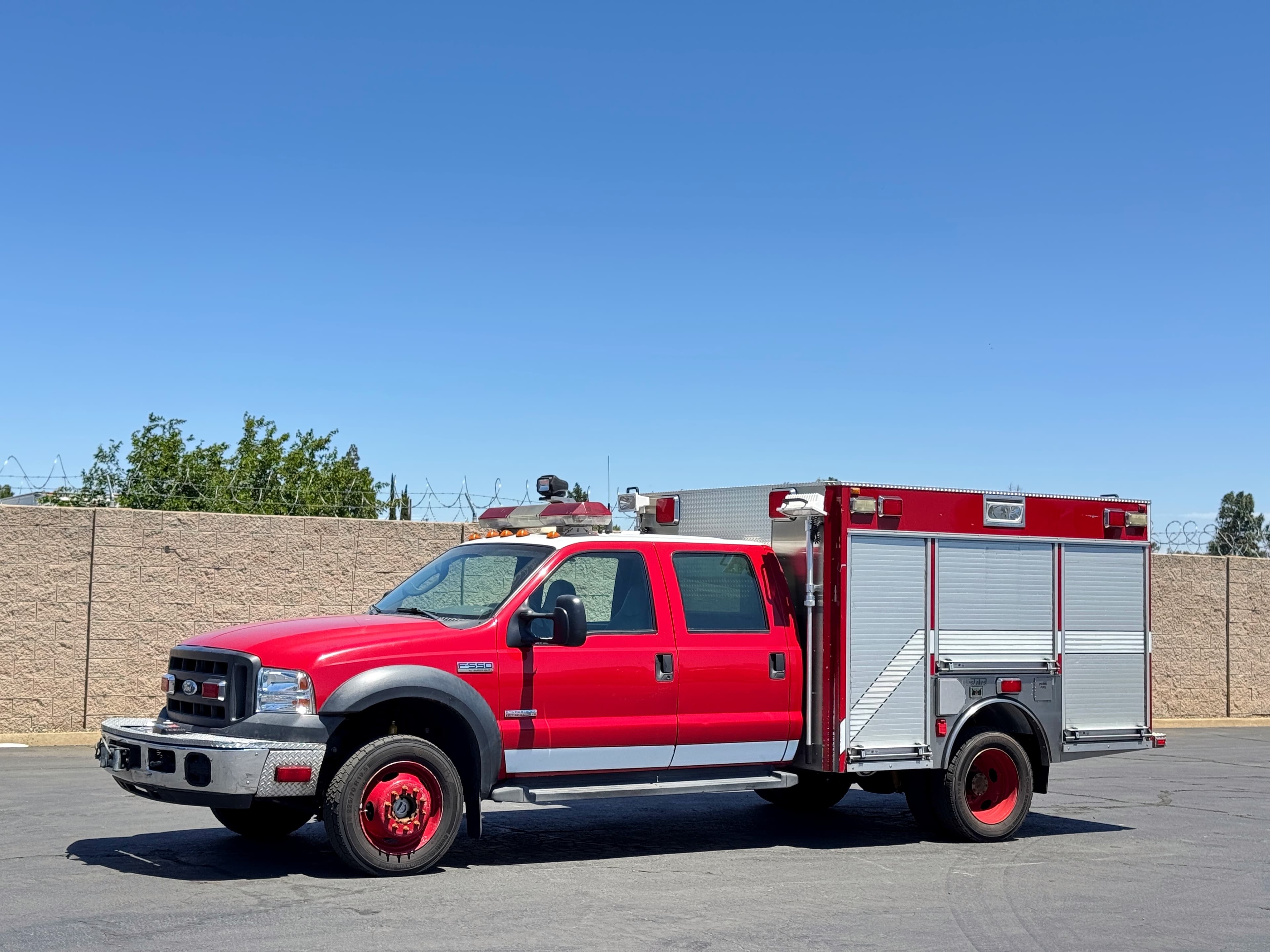 2006 Ford F550 4x4 Rescue Truck