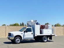 2003 Ford F550 4x4 Lube Service Truck