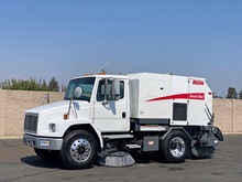 2003 Freightliner FL70 Elgin Broom Bear Street Sweeper