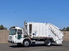 2003 Volvo WXLL42 Leach Alpha 20 YD Rear Load Garbage Truck