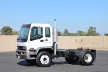 2004 GMC T7500 Cab & Chassis
