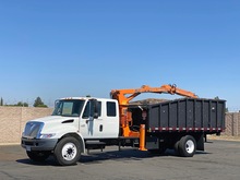 2005 International Petersen TL-3 Grapple Truck