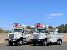 2006 International 5600i 6x6 Altec D3060AT Digger Derrick