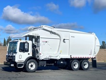 2008 Mack New Way Mammoth 40 YD Front Load Garbage Truck