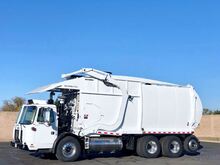 2009 Autocar New Way Mammoth 40 YD CNG Front Loader