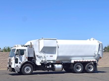 2011 Peterbilt 320 Amrep 38 YD ASL Garbage Truck