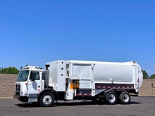 2014 Autocar CNG Labrie Expert 2000 31YD ASL Garbage Truck