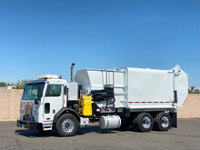 2015 Peterbilt DaDee Scorpion 36 Yard ASL Garbage Truck