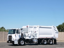 2016 Autocar Xpeditor Heil DuraPack 7000 Automated Side Loader