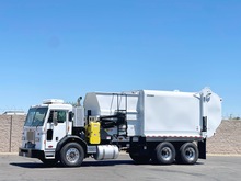 2017 Peterbilt DaDee Scorpion 36 Yard ASL Garbage Truck