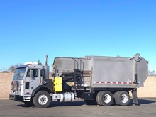 2018 Peterbilt 520 DaDee Scorpion 36 Yard ASL Garbage Truck
