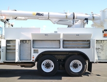 Altec AM55 Overcenter 60' Bucket Body w/Jib