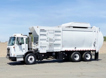 2015 Autocar Xpeditor McNeilus CNG 35 YD ASL Garbage Truck